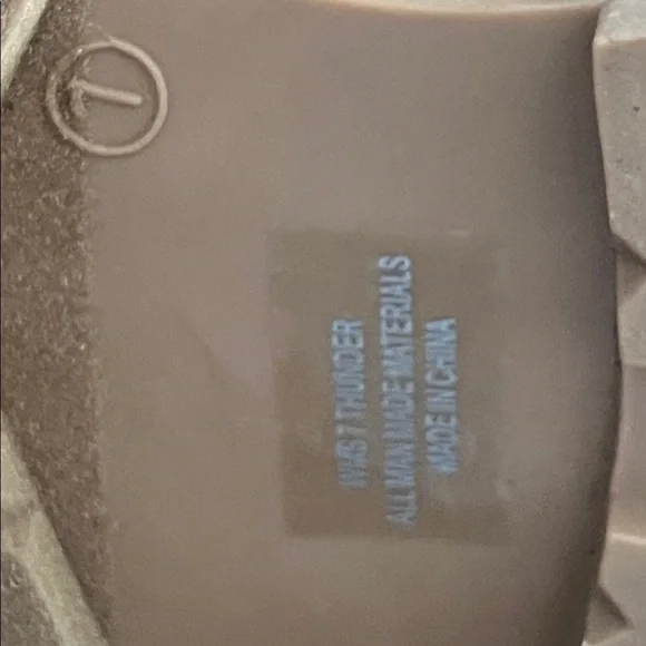 Dolce Vita Thunder H2O Boot- size 7 - Picture 6 of 6